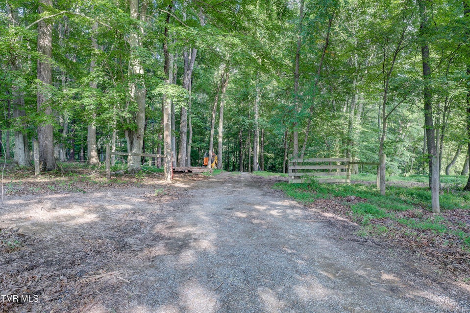 Photo #10: 999 Muddy Creek Road