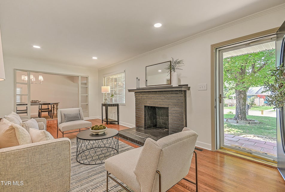 Photo #9: 110 Richmond Heights Road