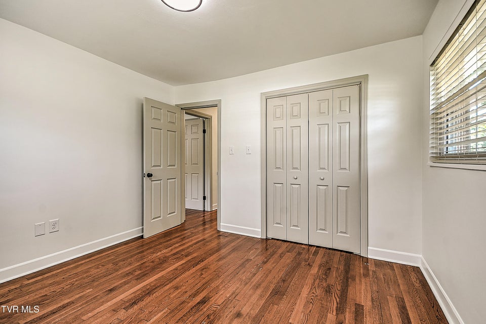 Photo #31: 110 Richmond Heights Road