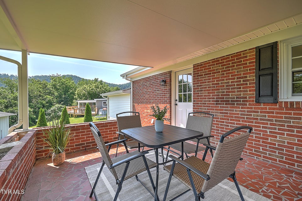 Photo #36: 110 Richmond Heights Road
