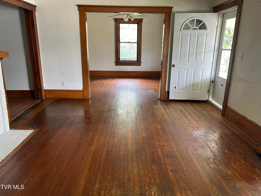 Photo #13: 310 Nottingham Avenue