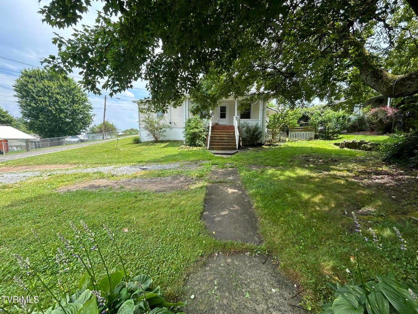 Photo #26: 310 Nottingham Avenue