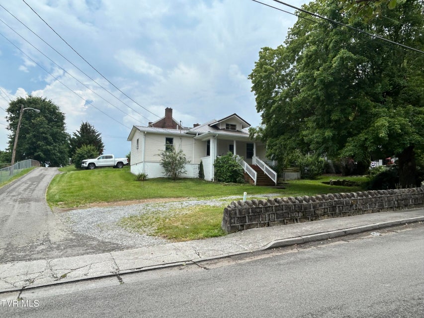 Photo #31: 310 Nottingham Avenue