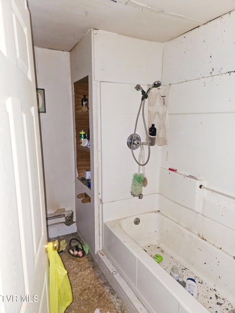 Photo #19: 1103 Speedwell Road