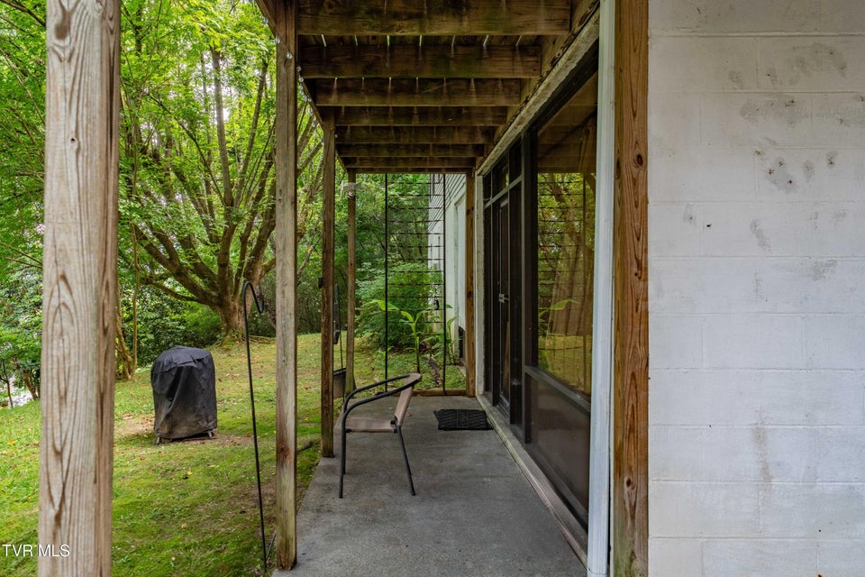 Photo #4: 142 Parker Street