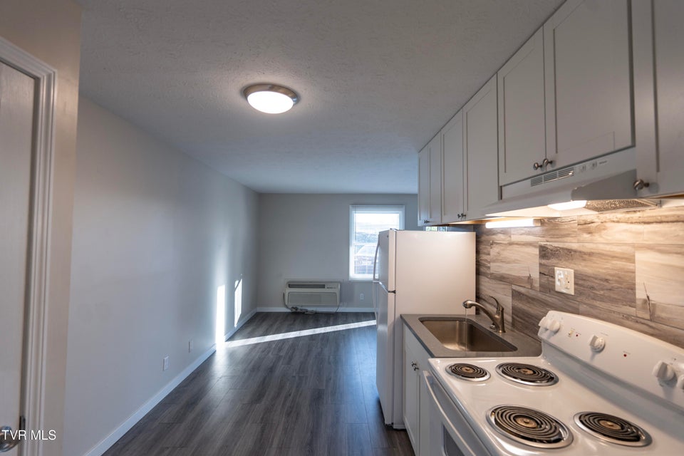 Photo #7: 105 Lemay Drive
