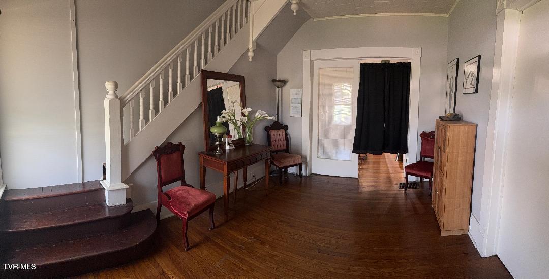 Photo #26: 402 Unaka Avenue