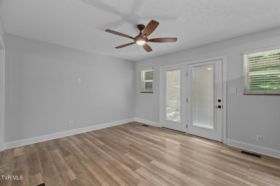 Photo #9: 6613 Wachese Lane
