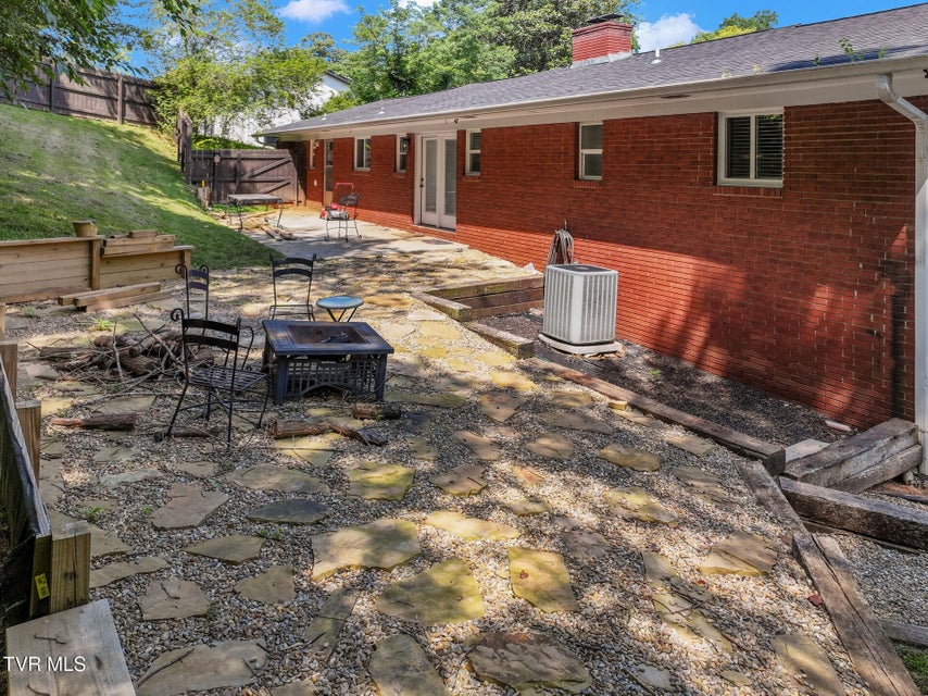 Photo #34: 6613 Wachese Lane