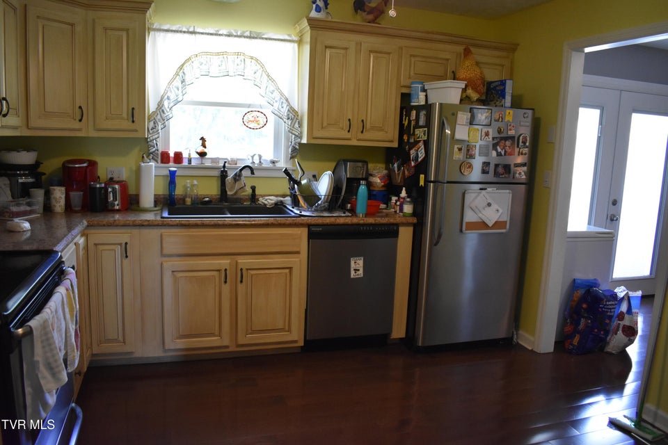 Photo #11: 123 Valley View Drive