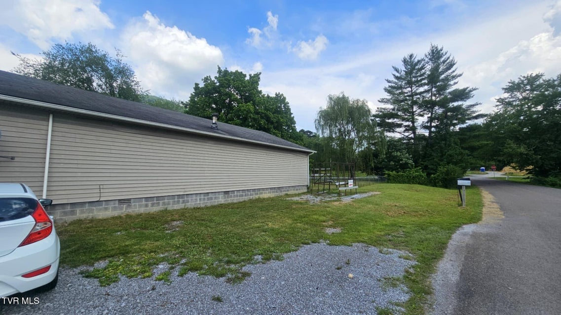 Photo #4: 10 Powell Valley Road