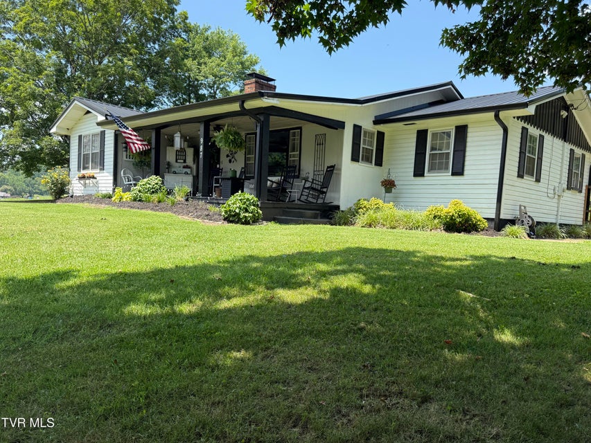 Photo #44: 987 Hairetown Road