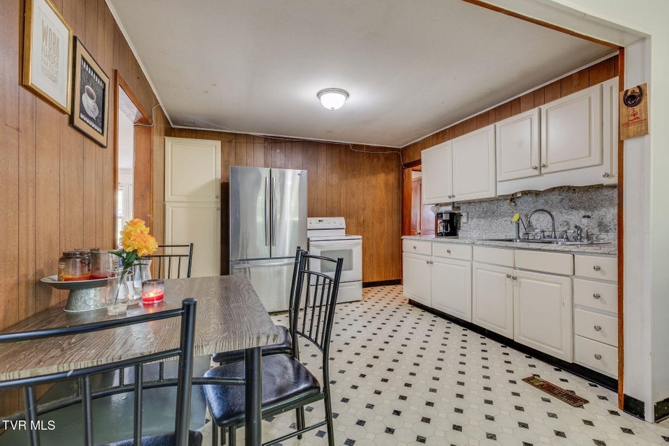 Photo #7: 314 Orleans Street