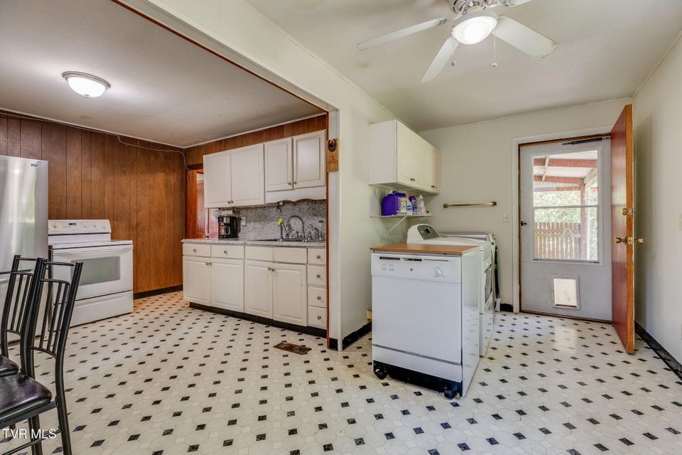 Photo #8: 314 Orleans Street