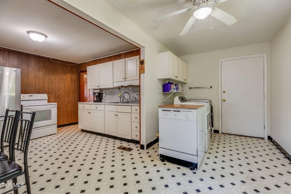 Photo #9: 314 Orleans Street
