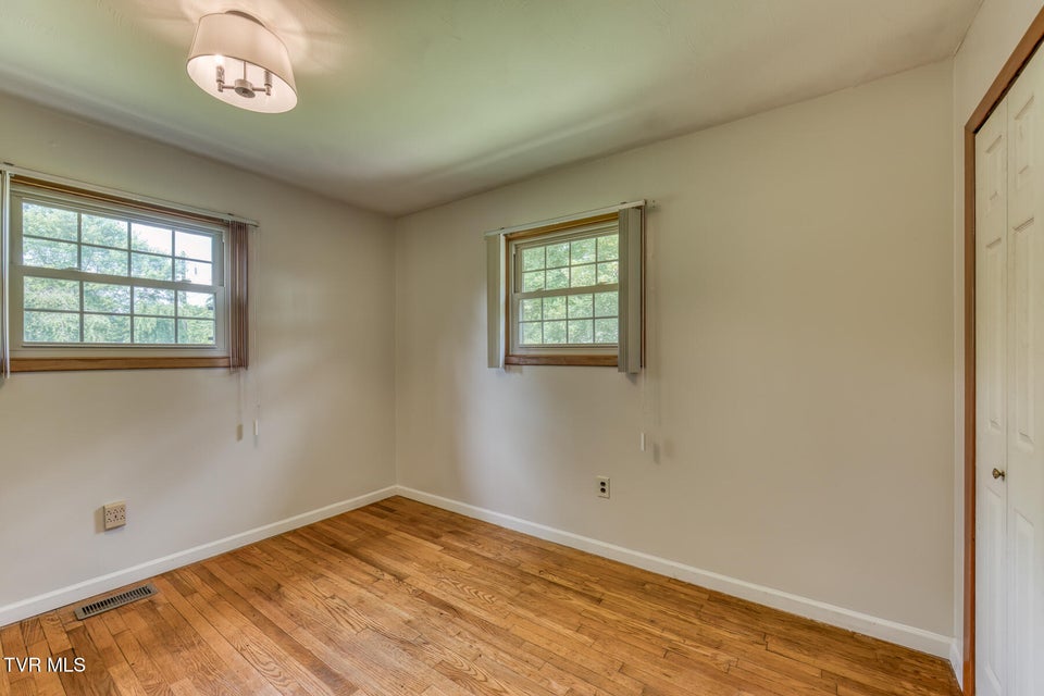 Photo #15: 224 Meadow Drive