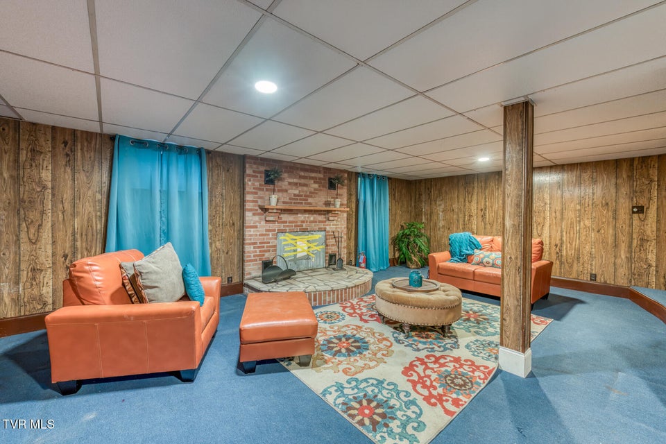 Photo #38: 224 Meadow Drive