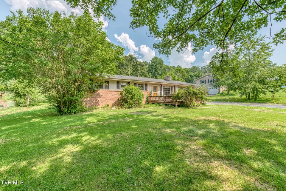 Photo #42: 224 Meadow Drive