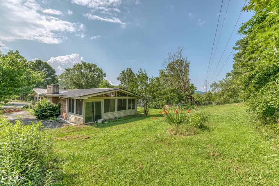 Photo #44: 224 Meadow Drive