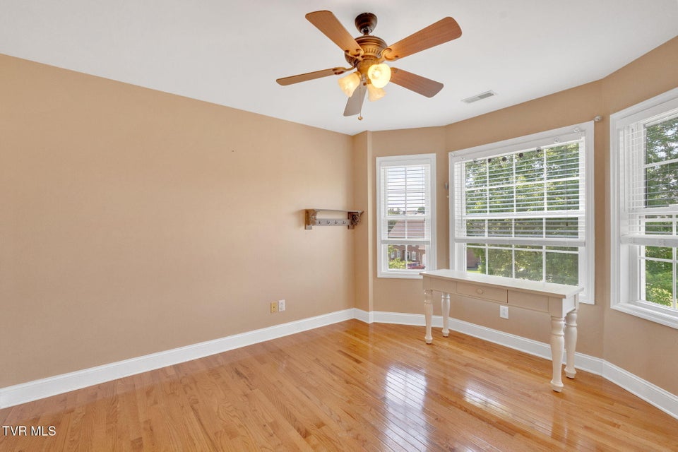 Photo #9: 504 Amelia Court