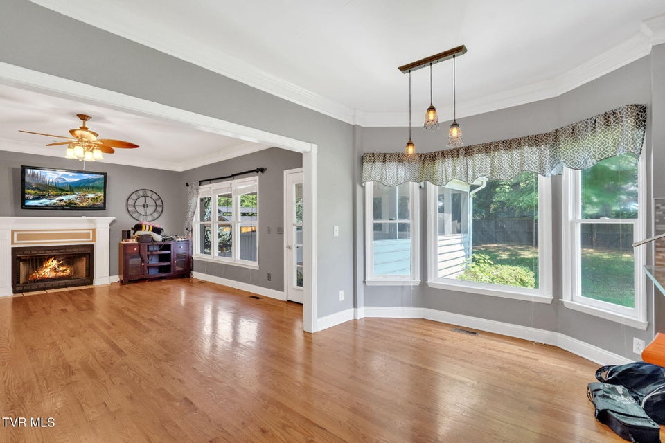 Photo #13: 504 Amelia Court
