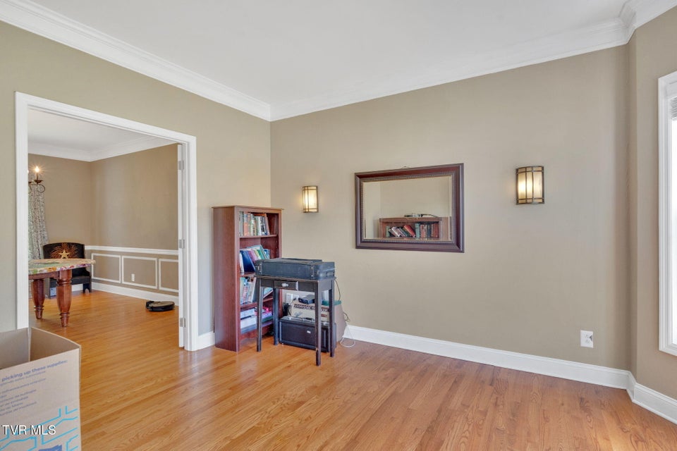 Photo #16: 504 Amelia Court