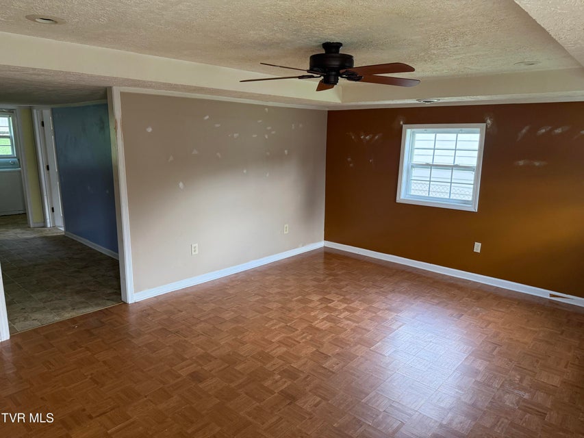Photo #2: 3126 Blackburn Avenue