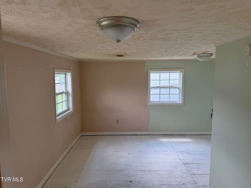 Photo #4: 3126 Blackburn Avenue