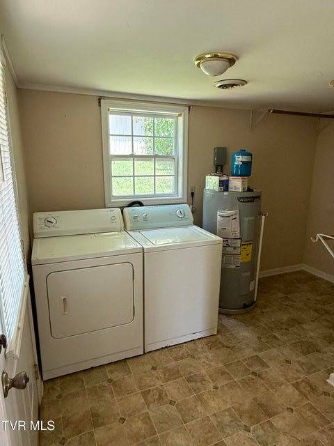 Photo #14: 3126 Blackburn Avenue