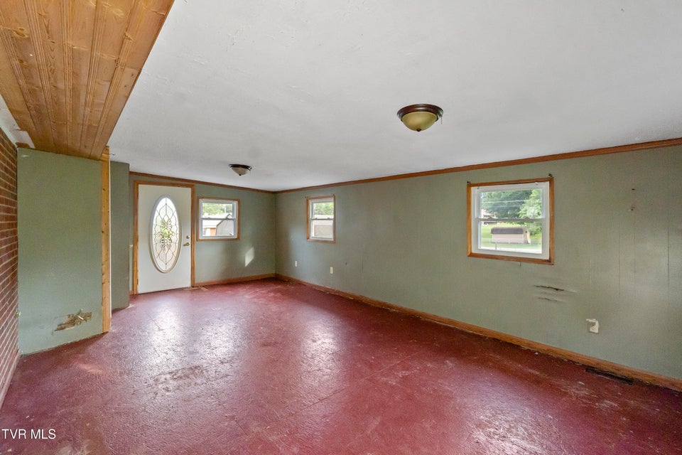 Photo #10: 203 Hogan Avenue