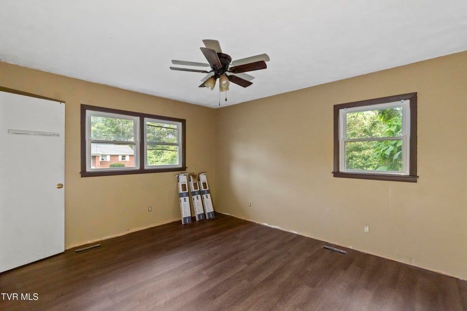 Photo #12: 203 Hogan Avenue