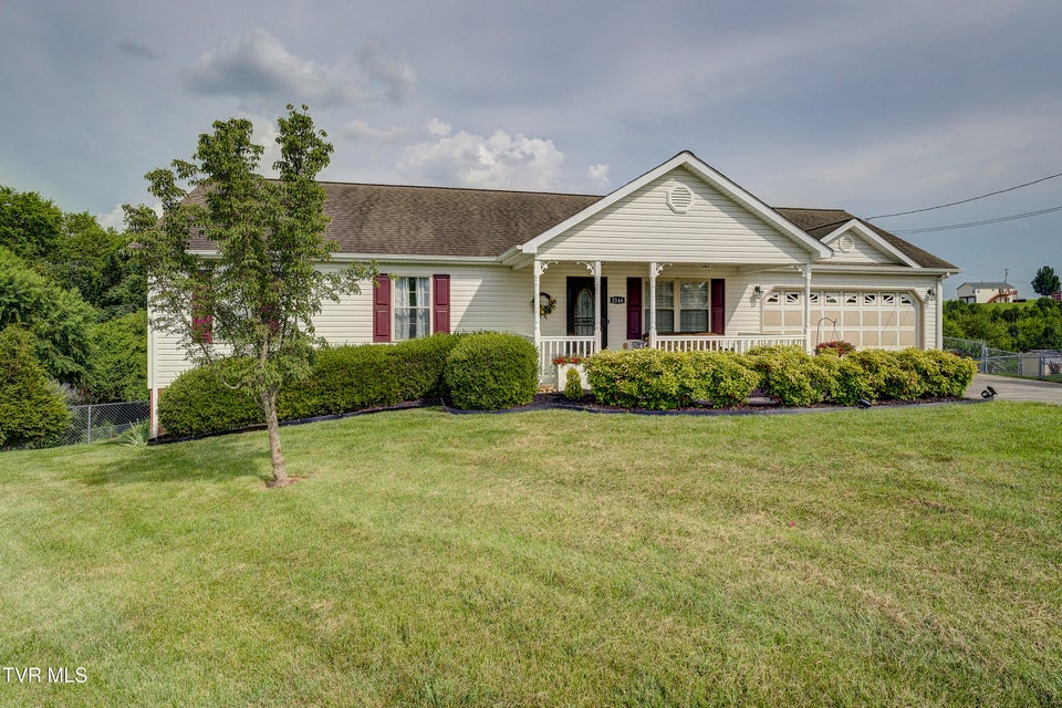 Photo #13: 2146 Buttercup Lane