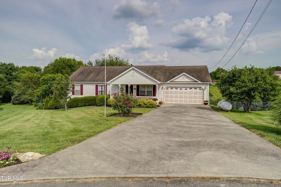 Photo #53: 2146 Buttercup Lane