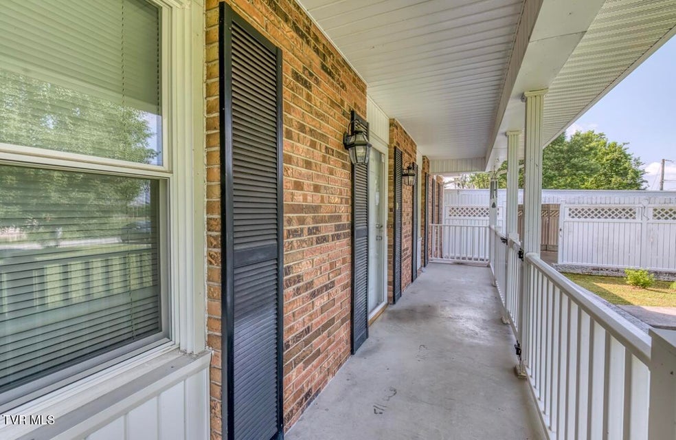 Photo #9: 305 Hedge Drive