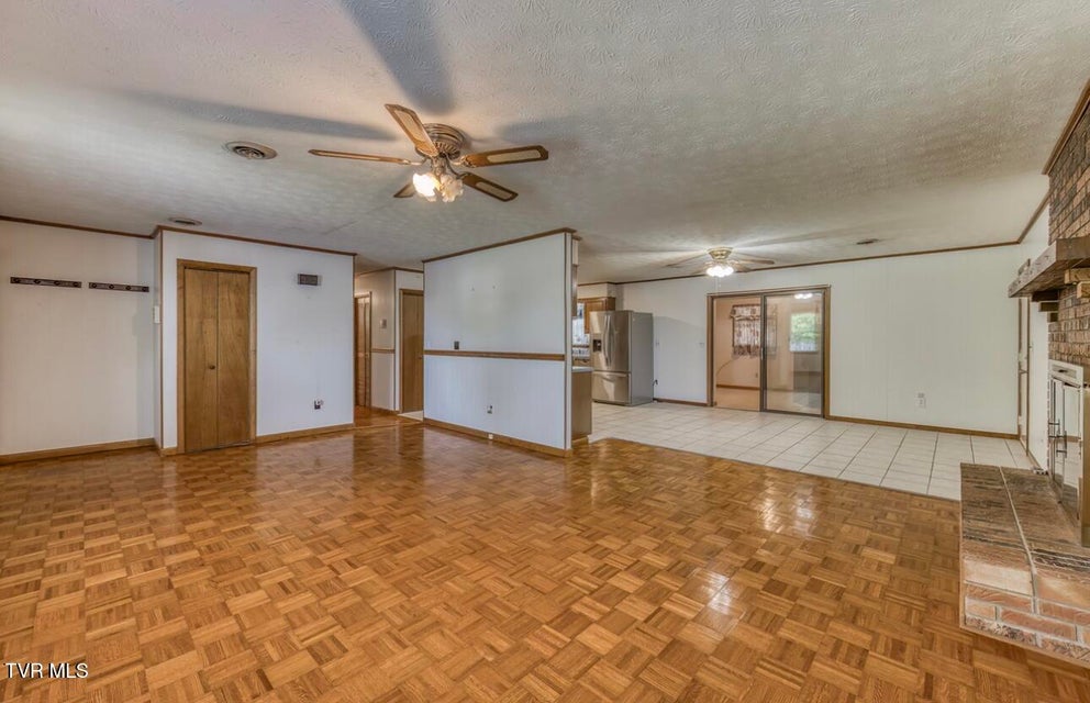 Photo #14: 305 Hedge Drive