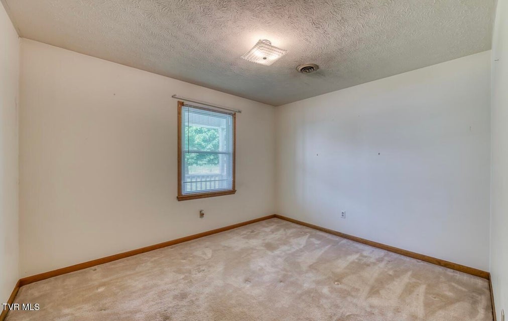Photo #22: 305 Hedge Drive
