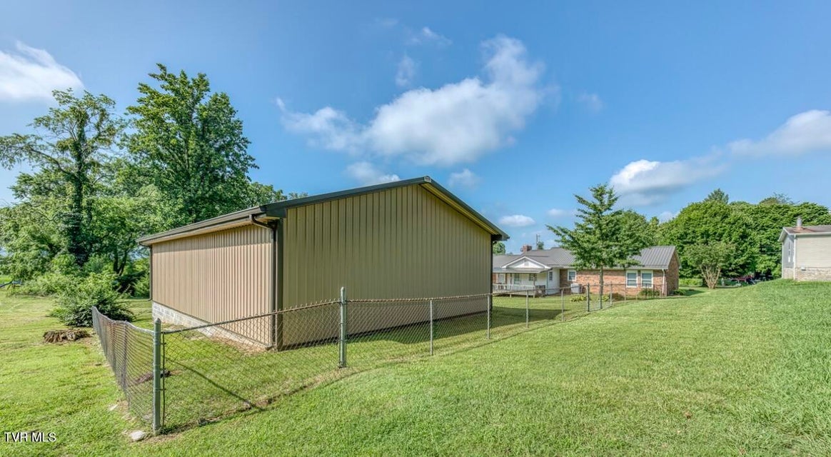 Photo #54: 305 Hedge Drive