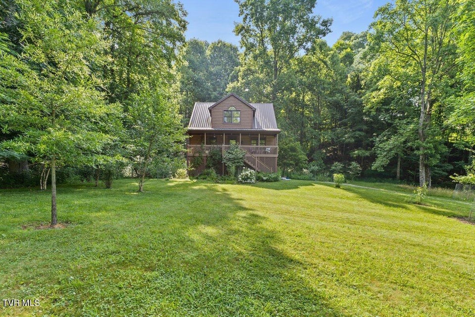 Photo #3: 103 Meadow Springs Court