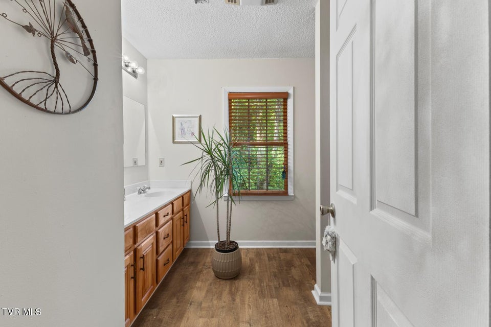 Photo #36: 103 Meadow Springs Court