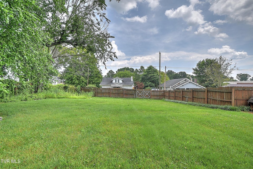 Photo #56: 725 Maryland Avenue