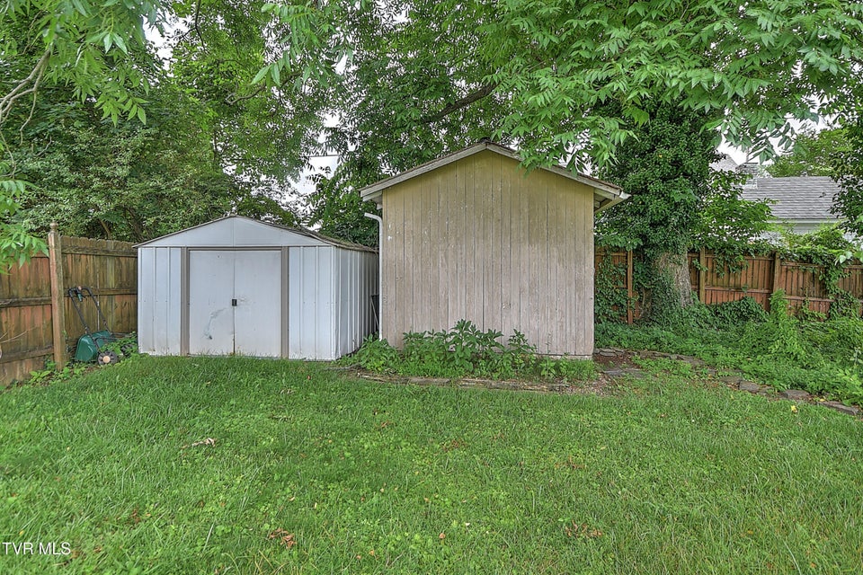 Photo #57: 725 Maryland Avenue