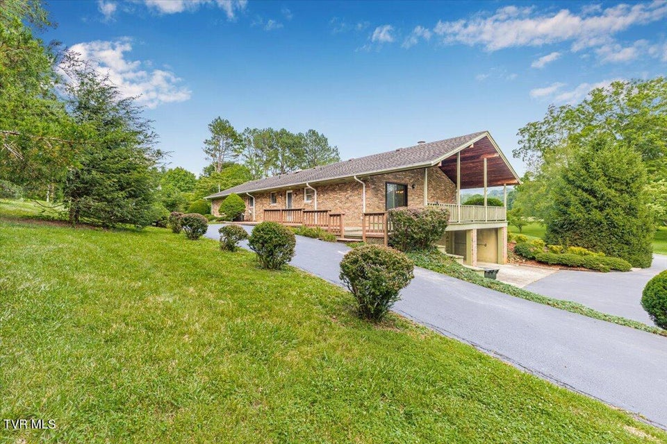 Photo #11: 4116 Greenwood Drive
