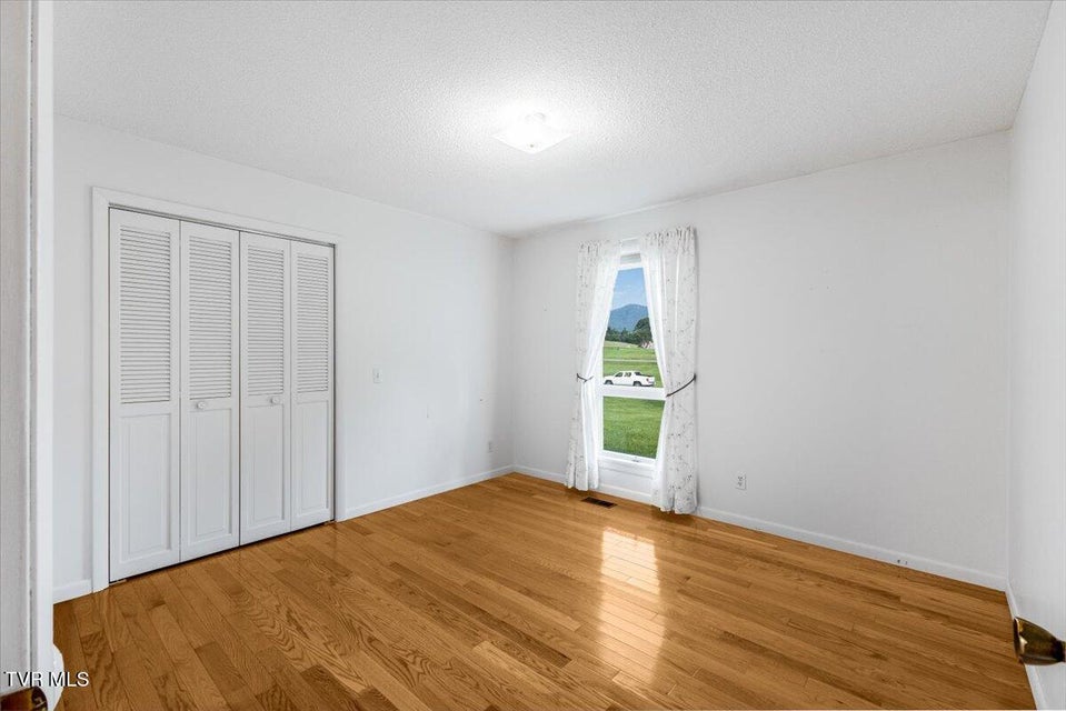 Photo #27: 4116 Greenwood Drive