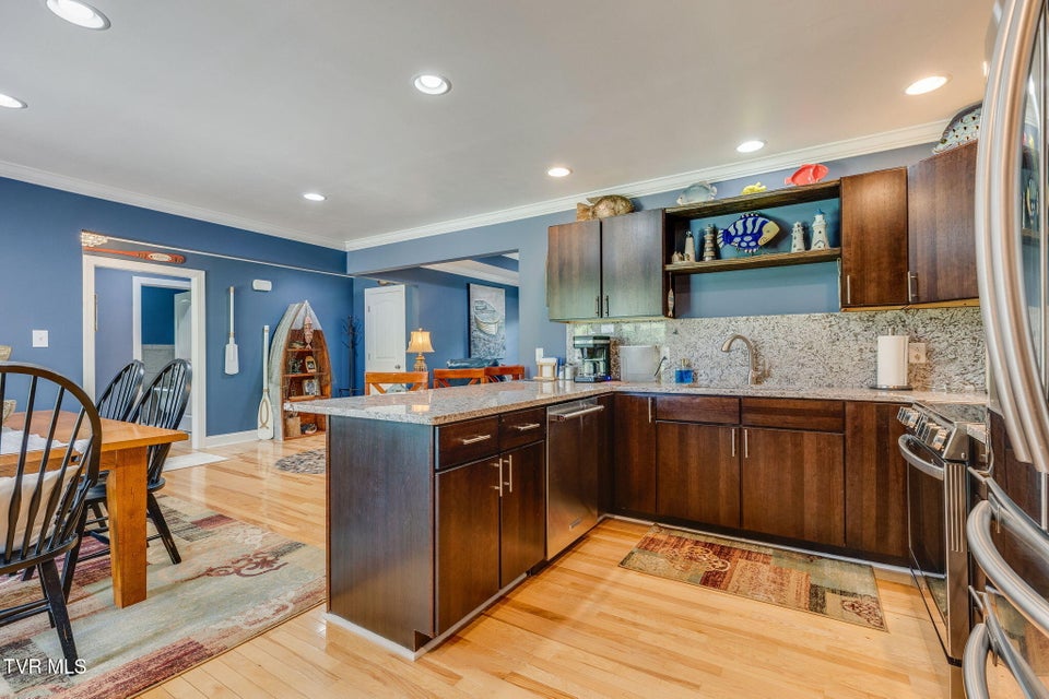 Photo #8: 564 Dogwood Drive