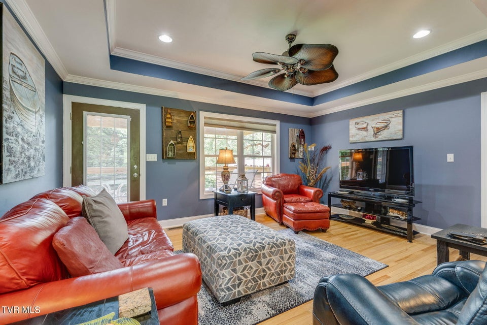 Photo #11: 564 Dogwood Drive