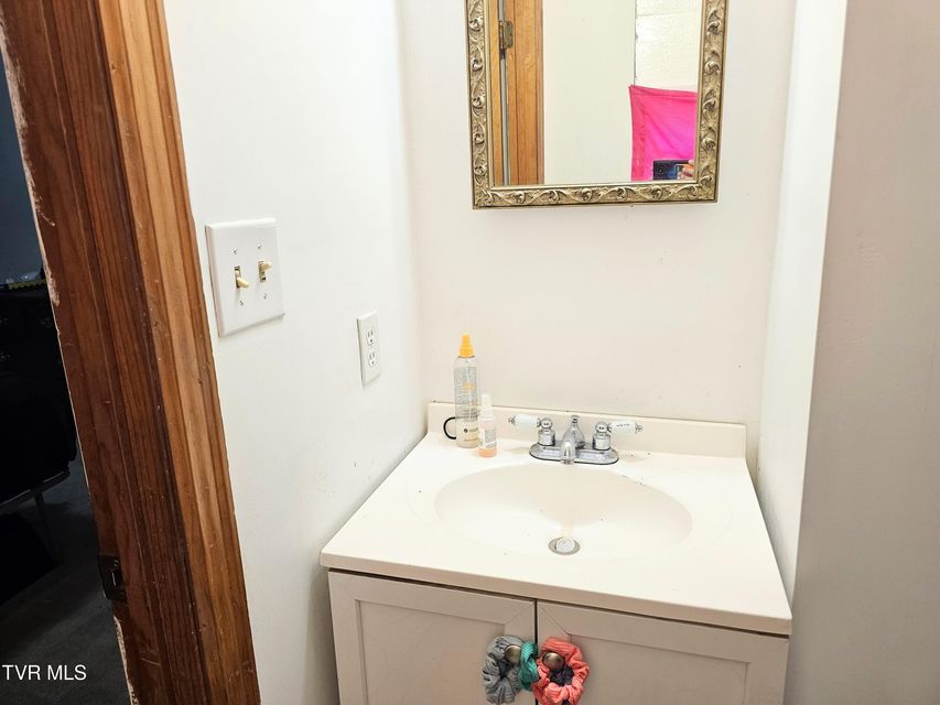 Photo #19: 14210 Brynwood Drive