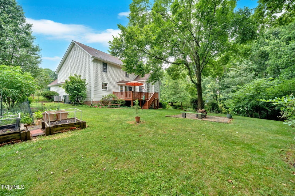 Photo #60: 129 Hillview Court