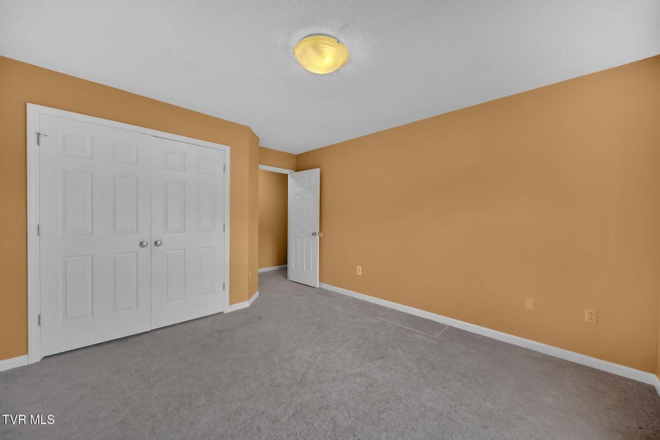Photo #42: 129 Hillview Court