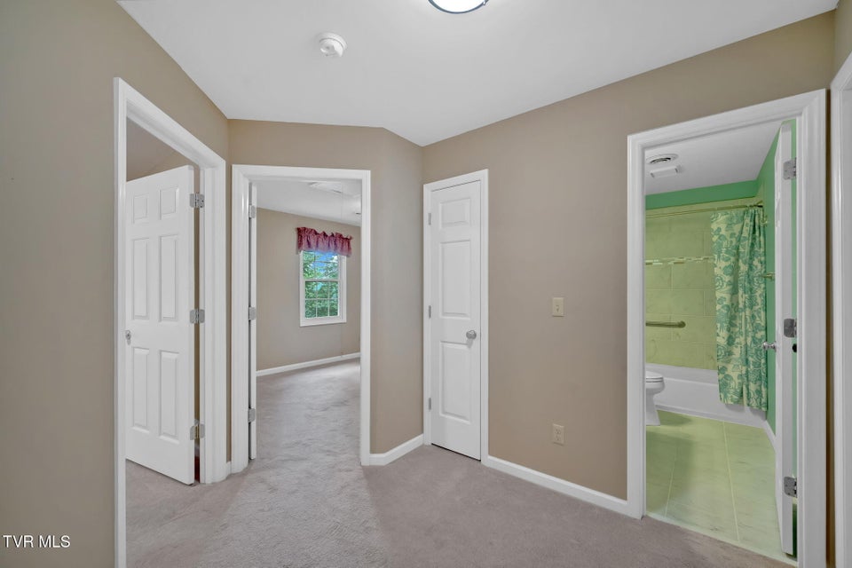 Photo #43: 129 Hillview Court