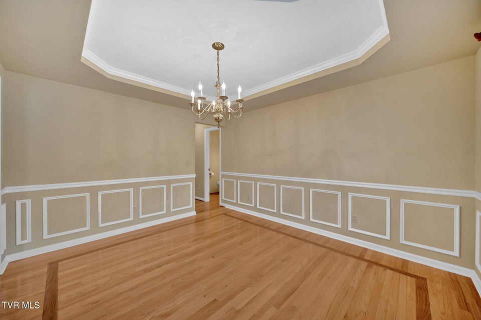 Photo #19: 129 Hillview Court